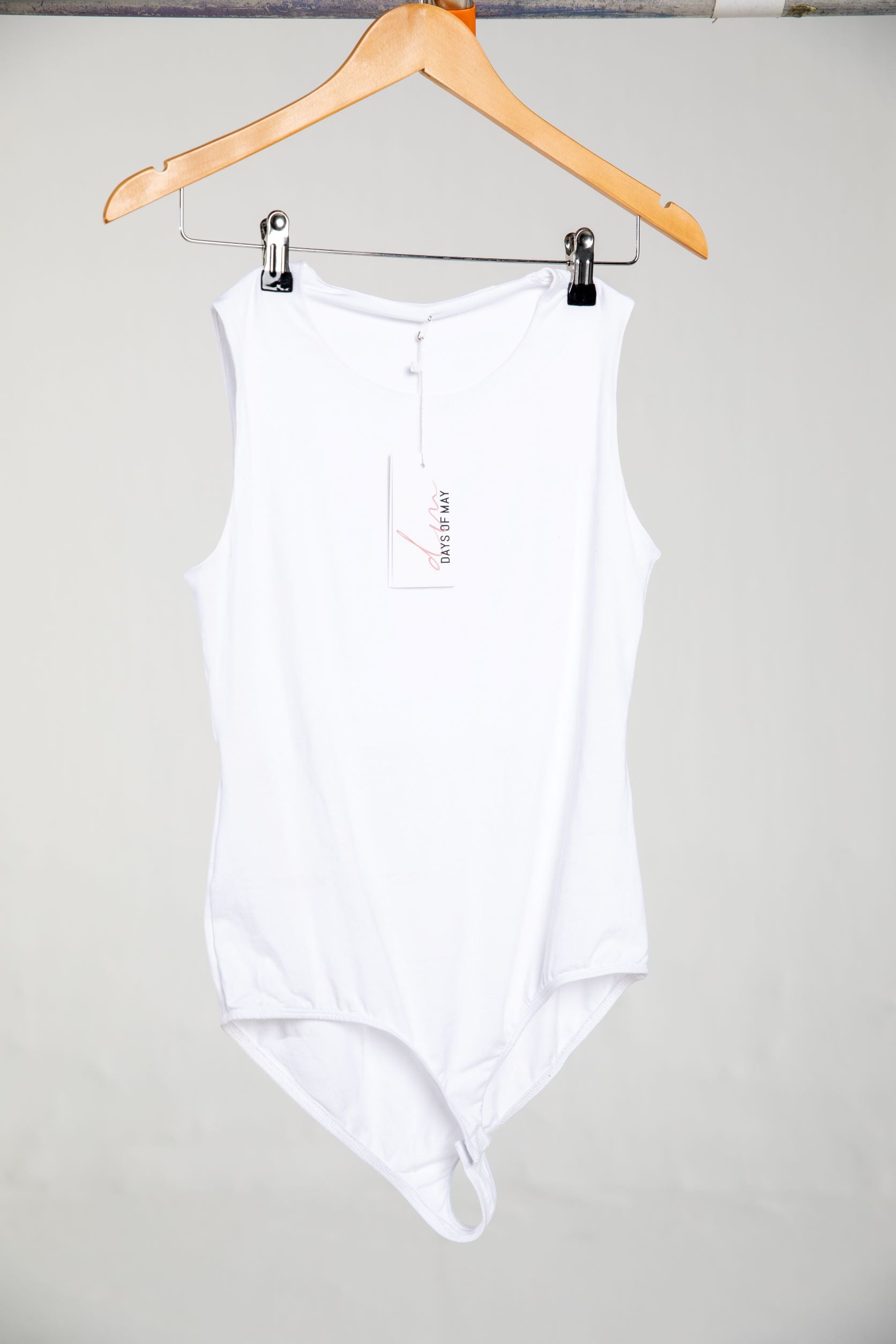 sustainable bamboo bodysuit in white