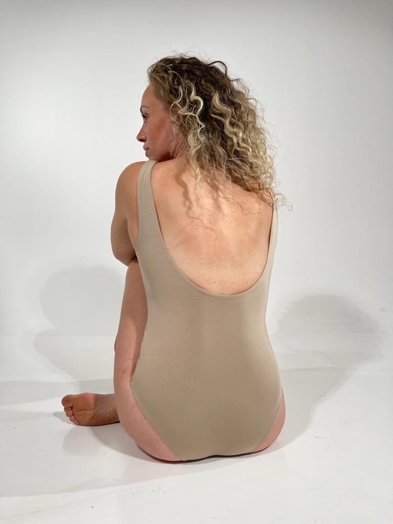 sustainable low back bodysuit in camel nude
